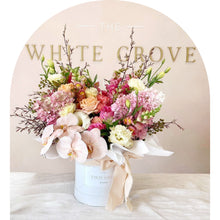Load image into Gallery viewer, Brisbane Online Florist, Brisbane Best Florist, Florist Brisbane, Deliver Flower Brisbane