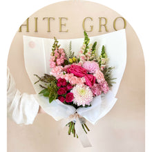 Load image into Gallery viewer, Brisbane Online Florist, Brisbane Best Florist, Florist Brisbane, Deliver Flower Brisbane