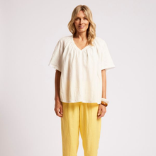 Load image into Gallery viewer, Cove Relaxed Top White