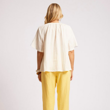Load image into Gallery viewer, Cove Relaxed Top White
