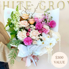 Load image into Gallery viewer, Premium Bespoke Bouquet