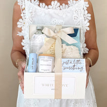 Load image into Gallery viewer, Island Escape Gift Hamper