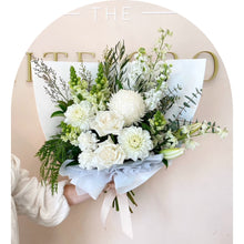 Load image into Gallery viewer, Brisbane Online Florist, Brisbane Best Florist, Florist Brisbane, Deliver Flower Brisbane