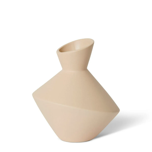 Elena Vase